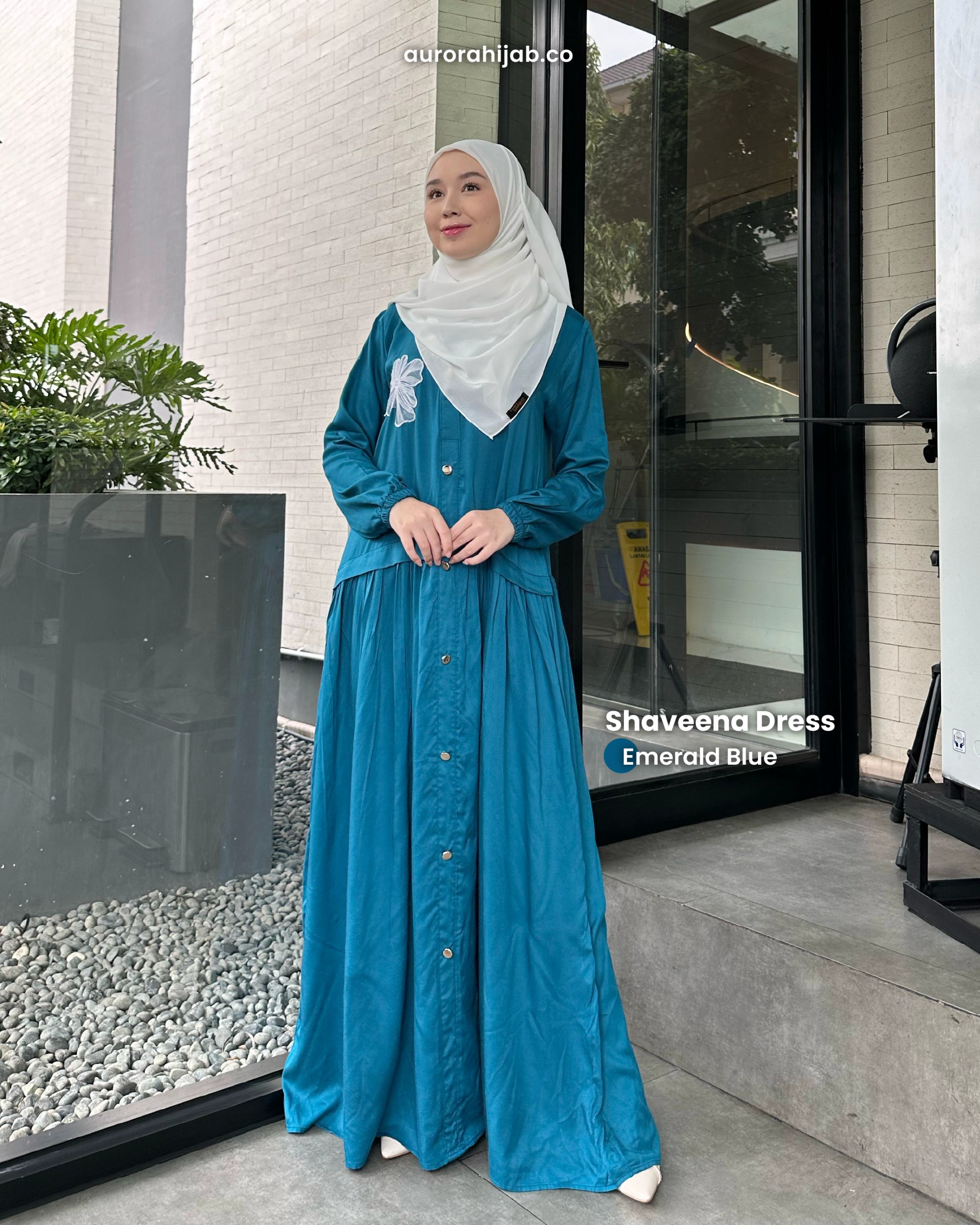 shaveena emerald blue