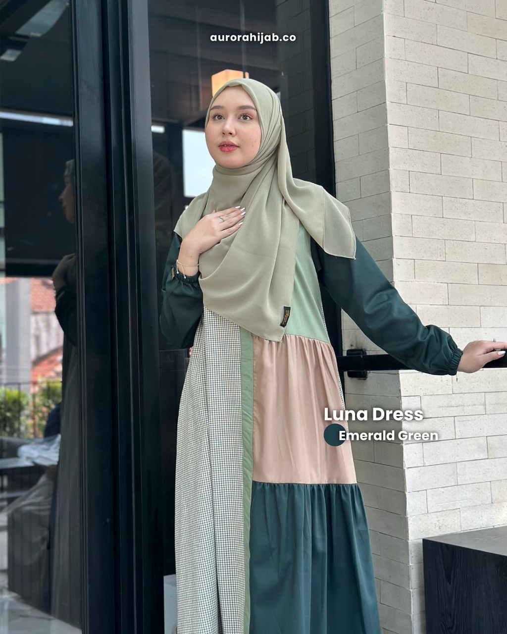 Luna dress emerald green