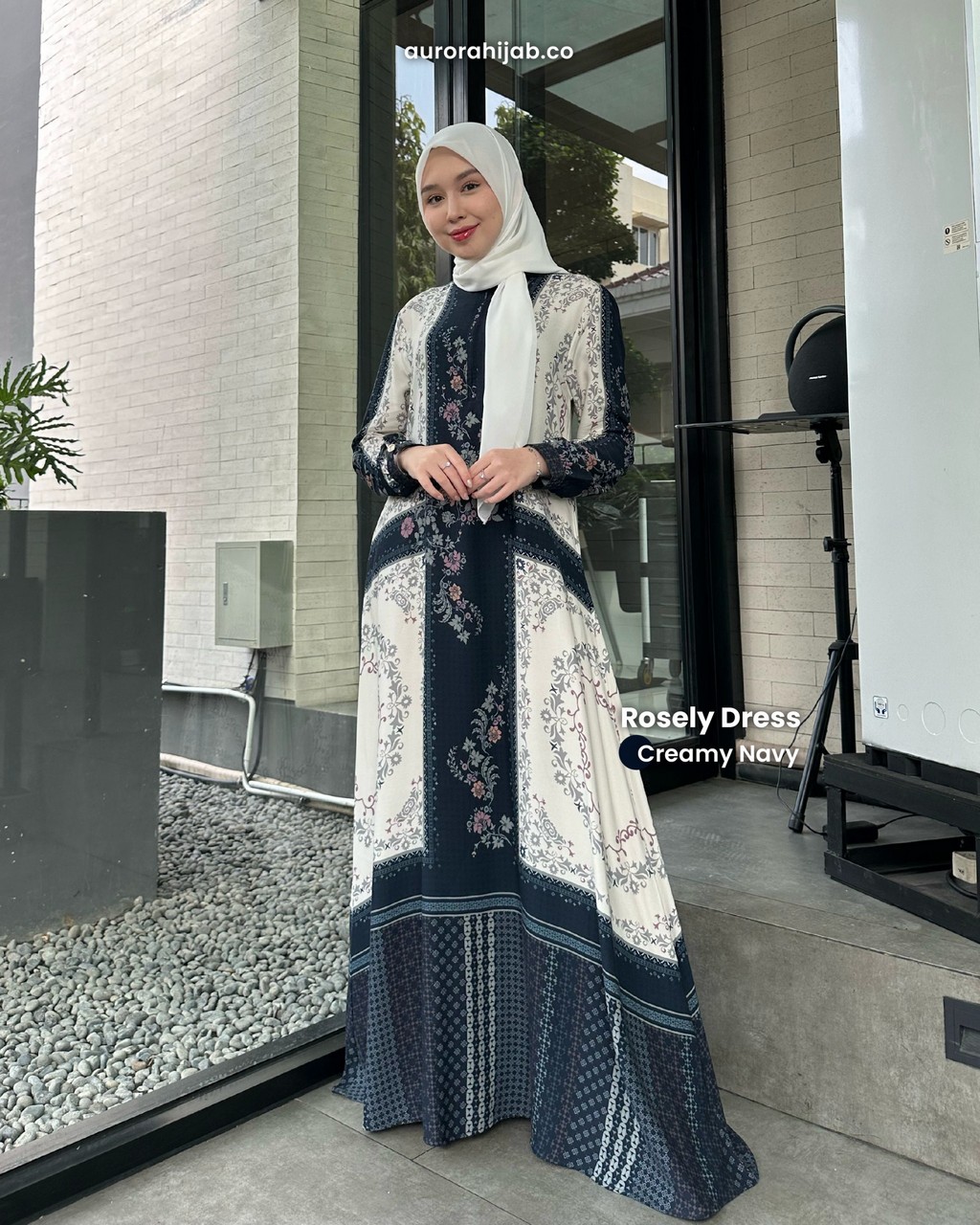 Rosely Dress Creamy Navy