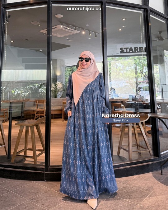 Naretha Dress Navy Pink
