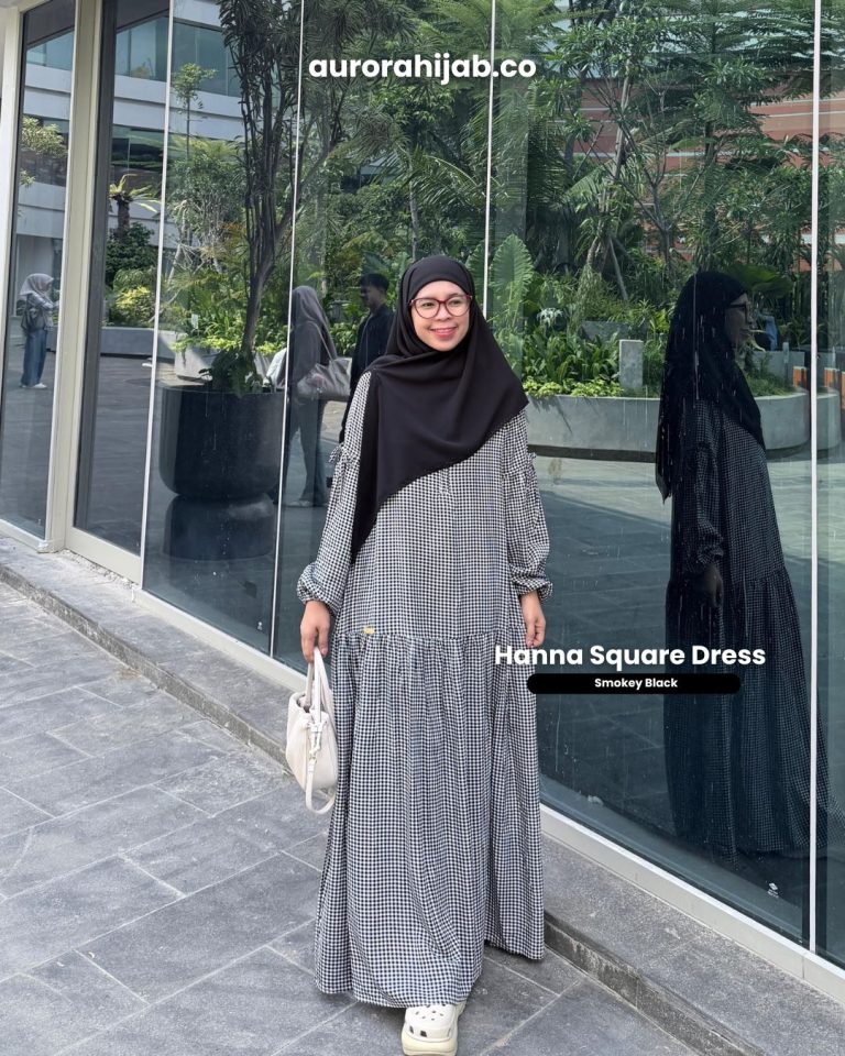 Hanna Square Smokey Black