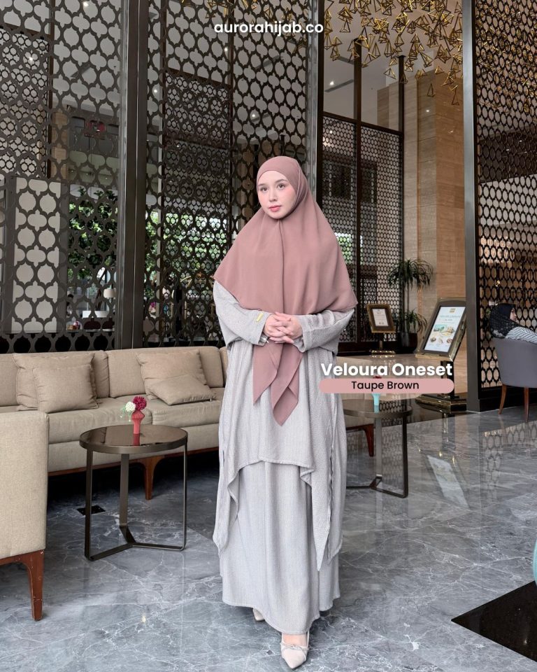 Veloura Oneset Toupe Brown